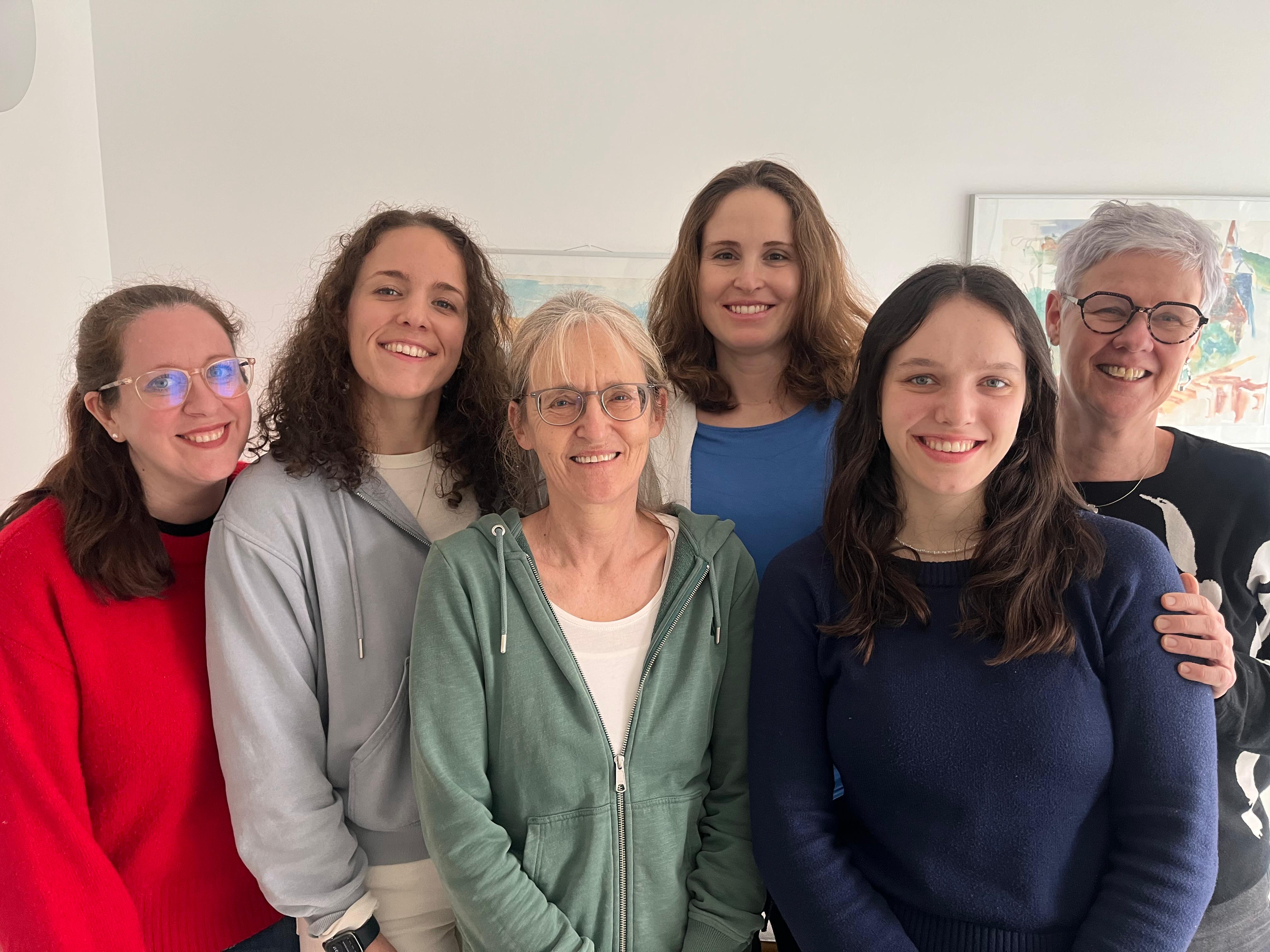 Christine Gaube, Dr. Barbara Jung, Fanny Schindler
